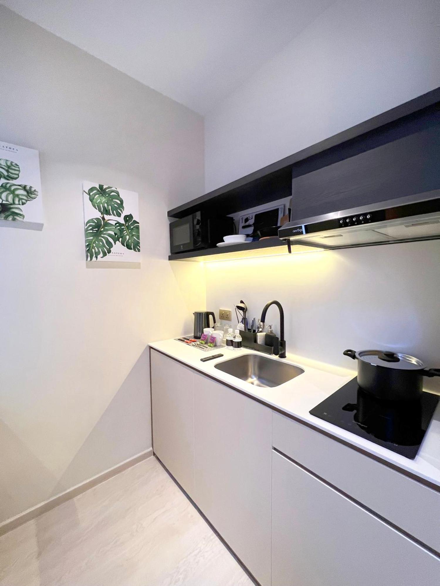 Habyt Studios At Novena Singapore Buitenkant foto