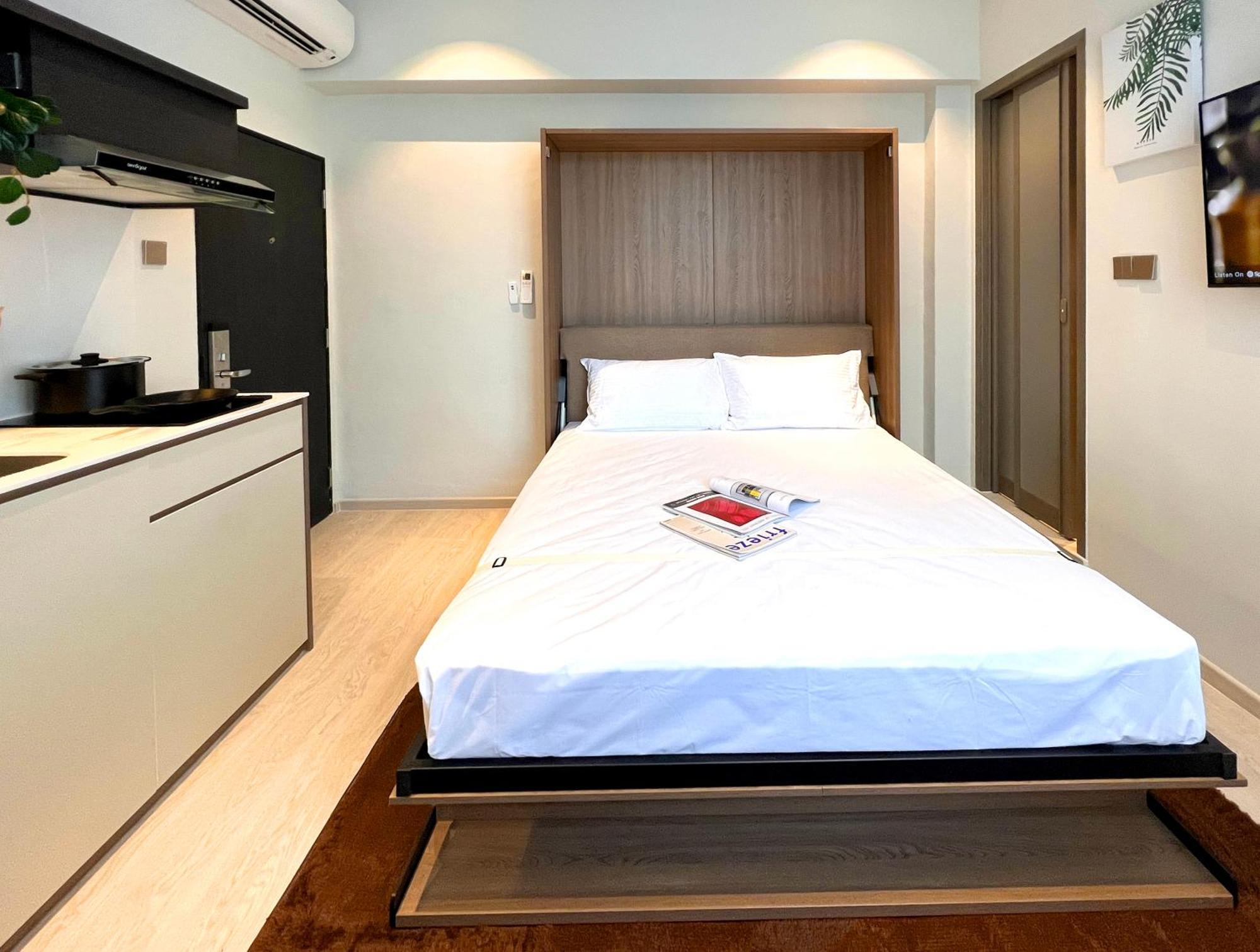 Habyt Studios At Novena Singapore Buitenkant foto